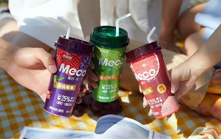 背靠香飘飘和蜜雪冰城,每件只赚1分钱的生意也要IPO了